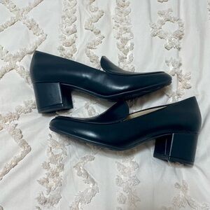 Heeled penny loafers, new without tags, size 7w